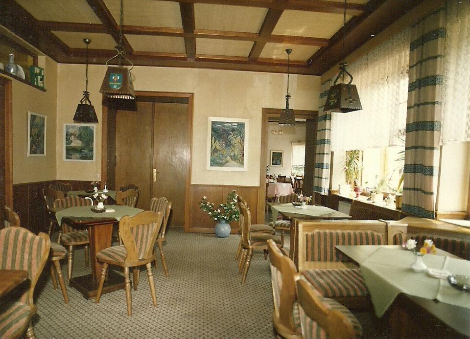 Gasthaus Zur Traube Hatzenport Exteriér fotografie