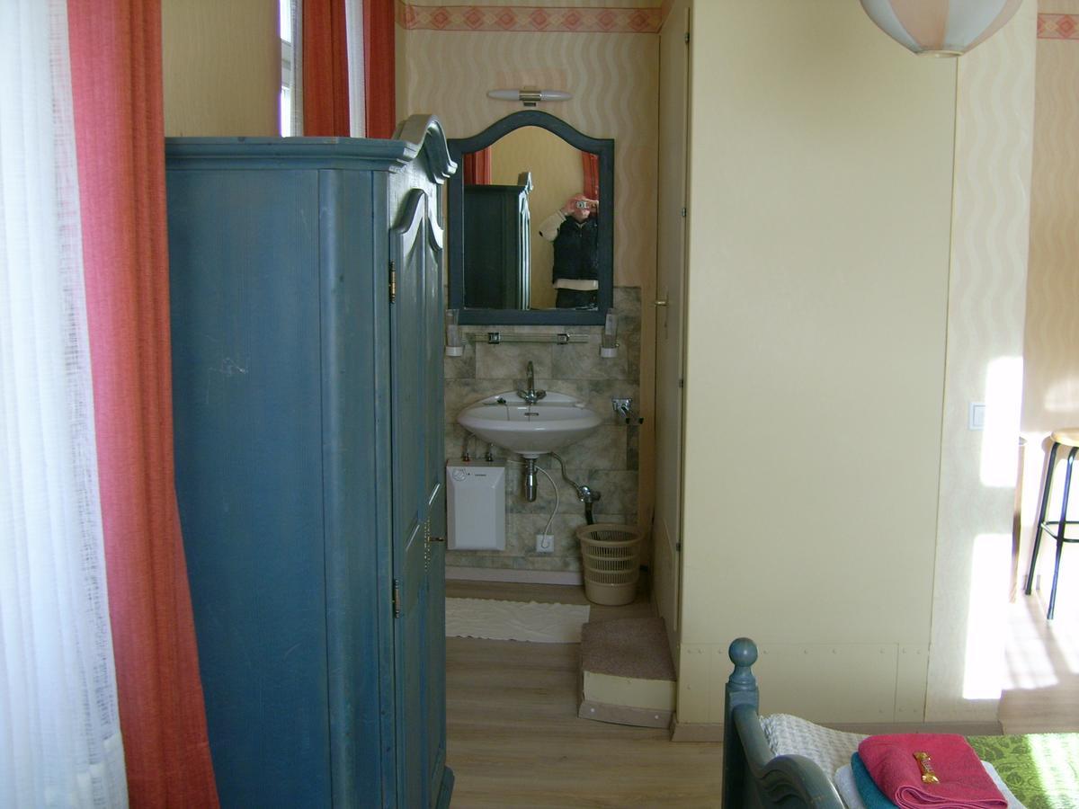 Gasthaus Zur Traube Hatzenport Pokoj fotografie