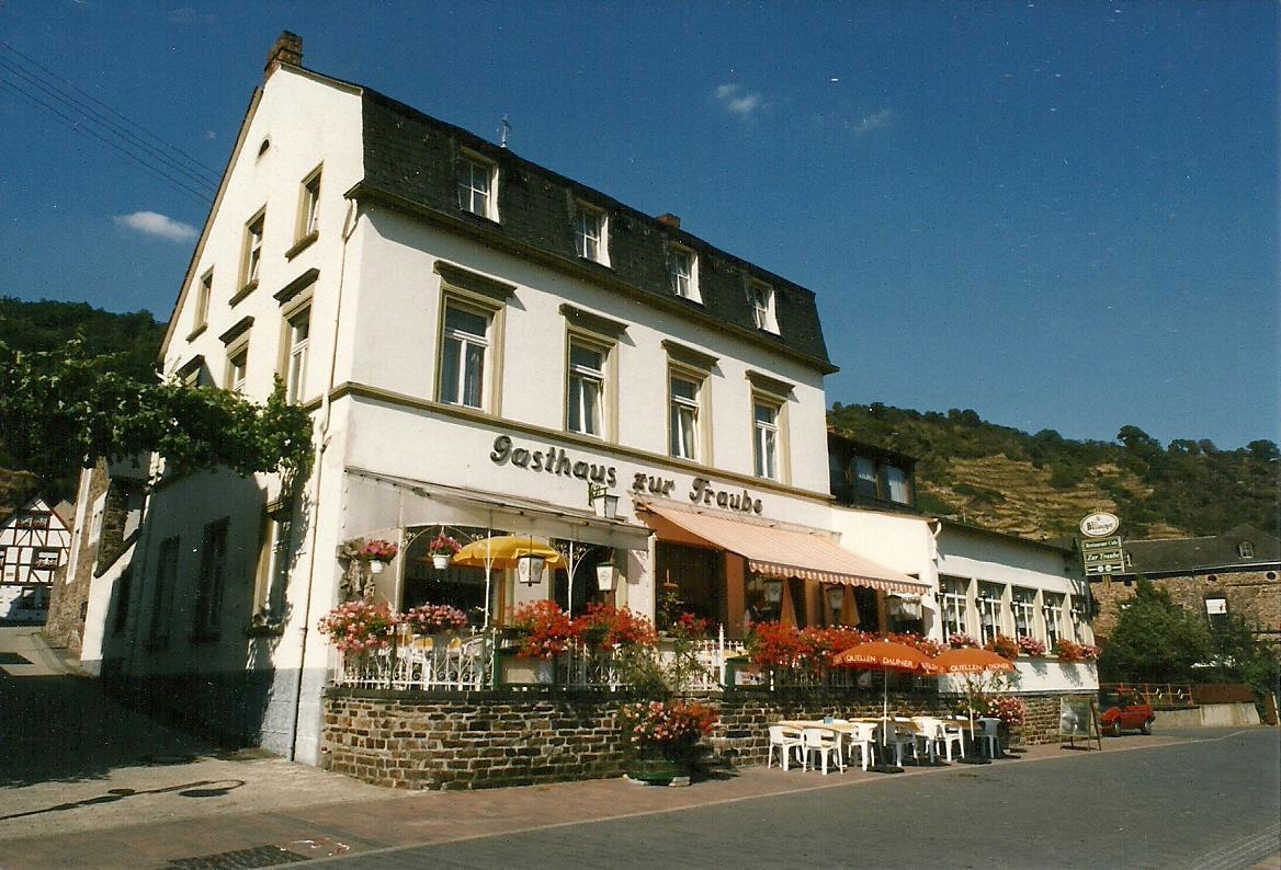 Gasthaus Zur Traube Hatzenport Exteriér fotografie