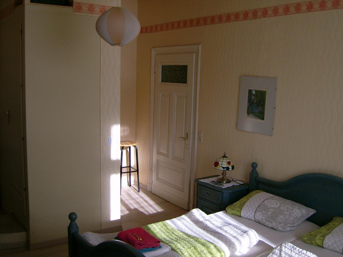 Gasthaus Zur Traube Hatzenport Pokoj fotografie