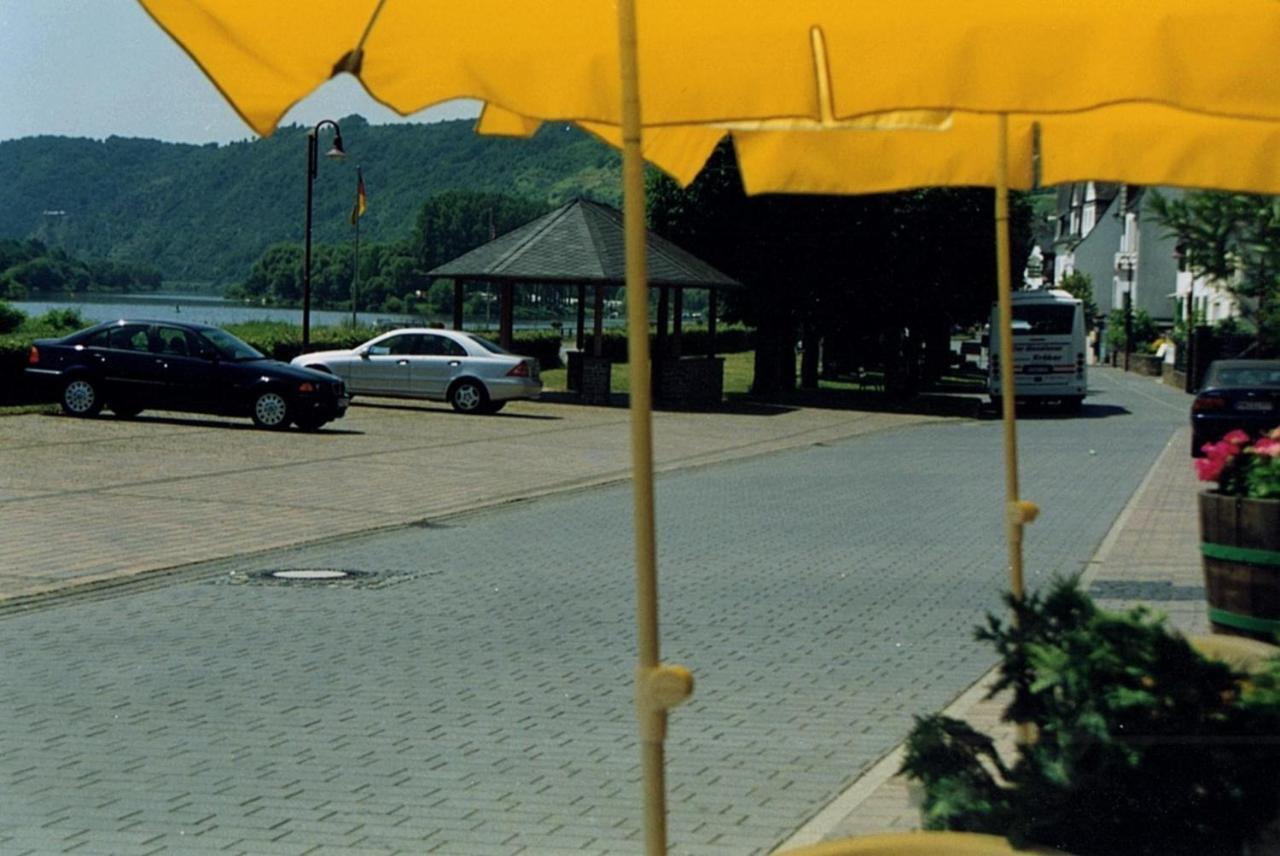 Gasthaus Zur Traube Hatzenport Exteriér fotografie