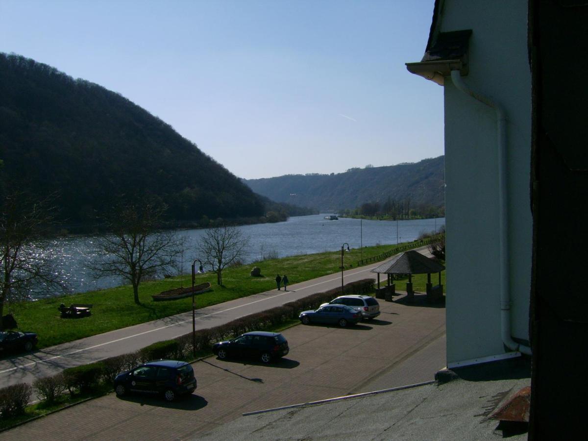 Gasthaus Zur Traube Hatzenport Exteriér fotografie